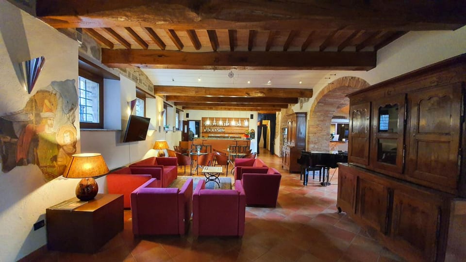 Shared lounge/TV area