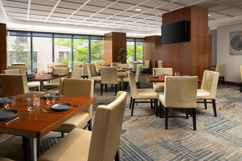 DoubleTree by Hilton Boston-Downtown Hotel in South Boston