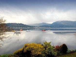Derwent Vista Holiday House Hotel in Tasmania