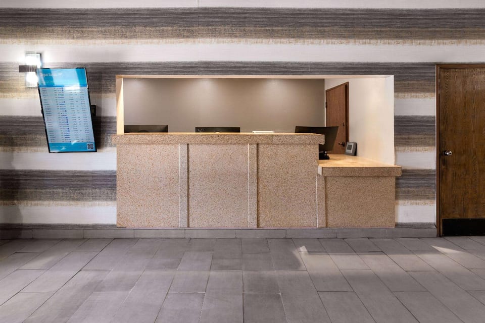 SYLO Hotel Denver Airport, a Ramada by Wyndham Hotel in Aurora