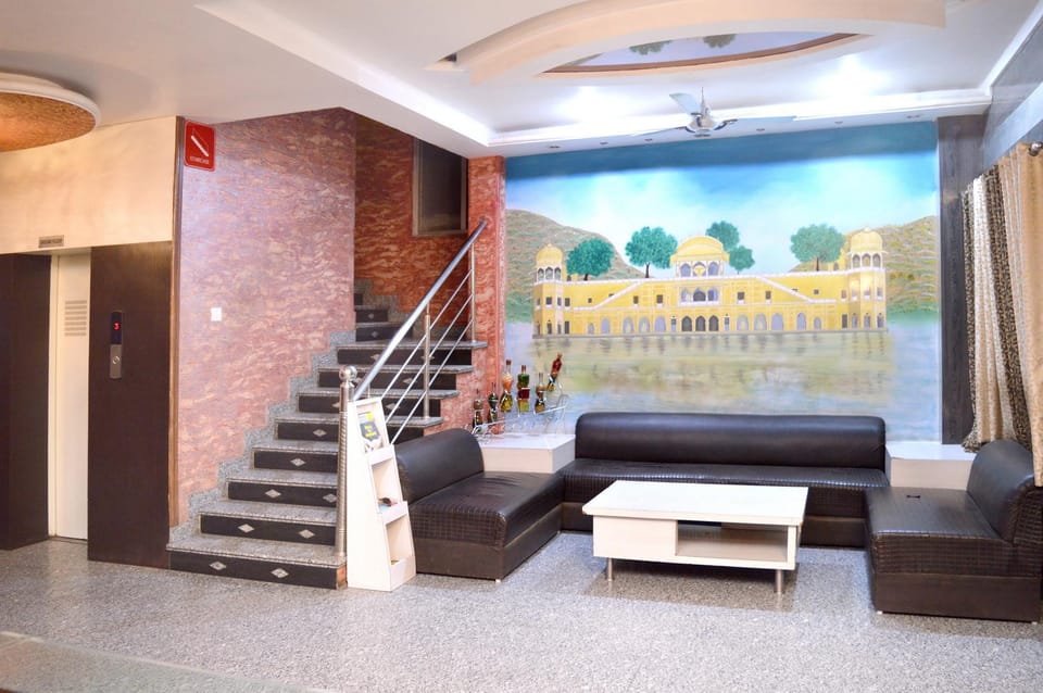 Hotel O Hayat Residency Hotel in Jaipur