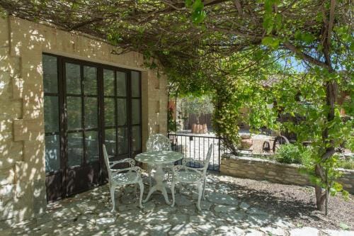 Gite des Carmes and Spa Hotel in Le Thor