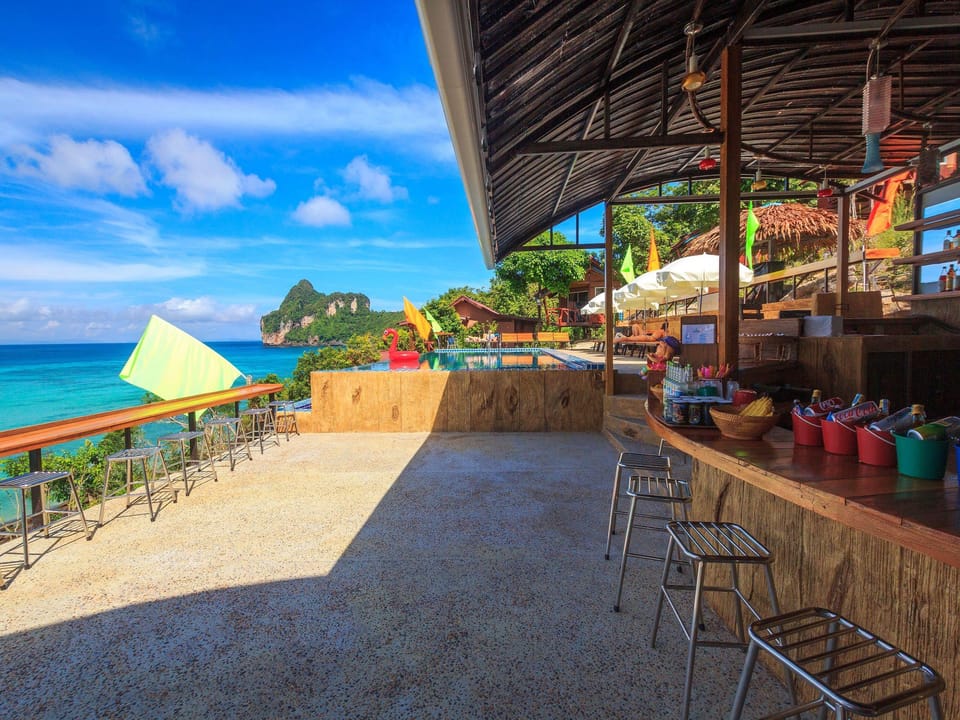 Phuphaya Seaview Resort - Adults Only Resort in Krabi Changwat