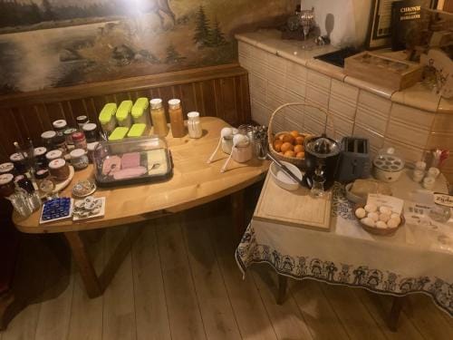 Gasthof Sonne Haselgehr Inn in Tyrol