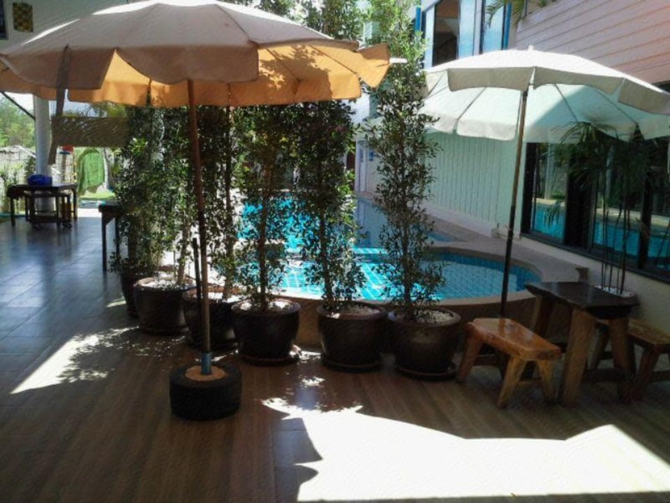 Front Beach Hotel Hotel in Prachuap Khiri Khan, Thailand