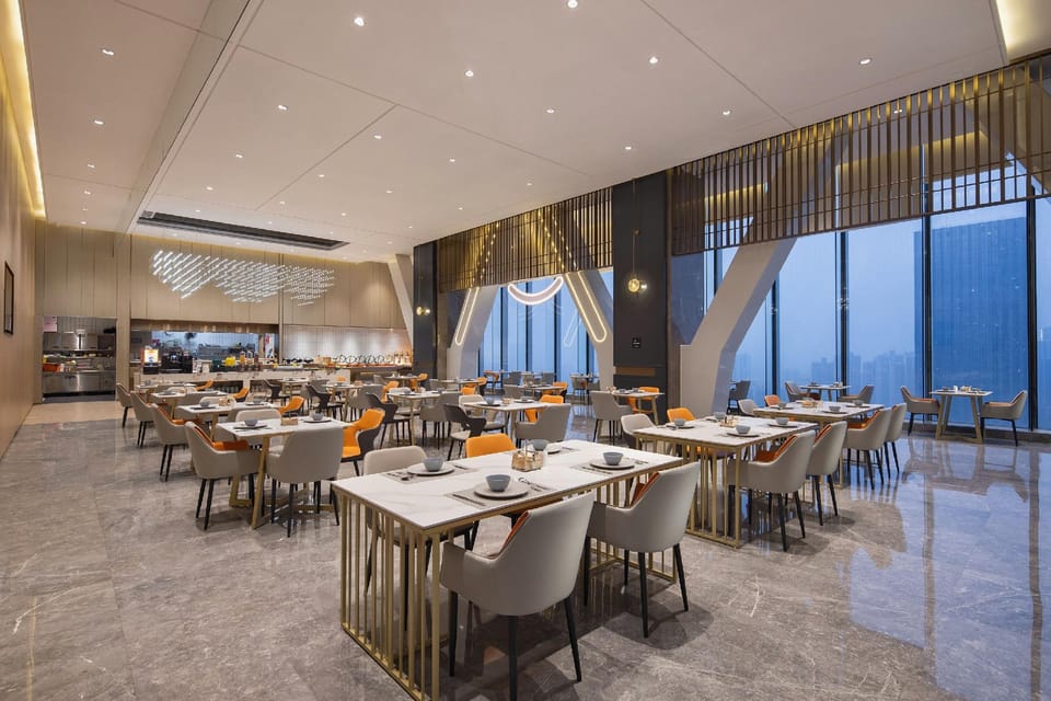 Atour Hotel Wuhan Square Hankou Financial Center Hotel in Wuhan