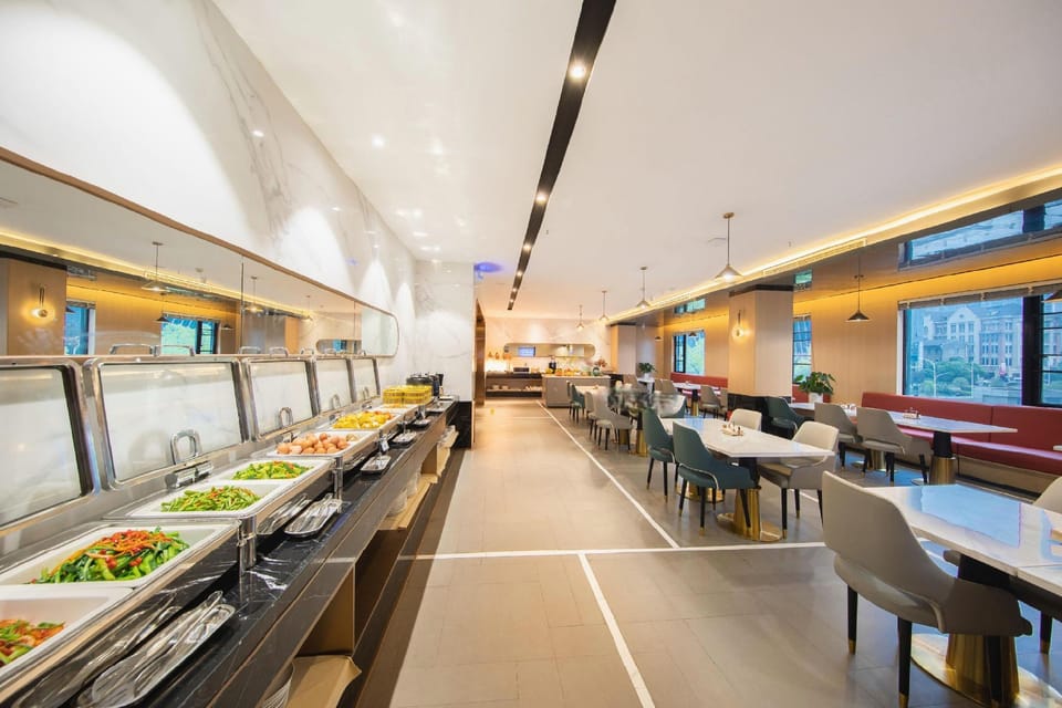 Atour Hotel Wuhan Chuhehan Street Hanxiu Theater Hotel in Wuhan