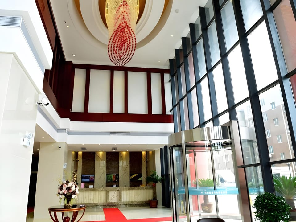 Green Tree Inn Wuxi Jiangyin Gaoxin District Shishan Road Ganglong Plaza Hotel in Suzhou