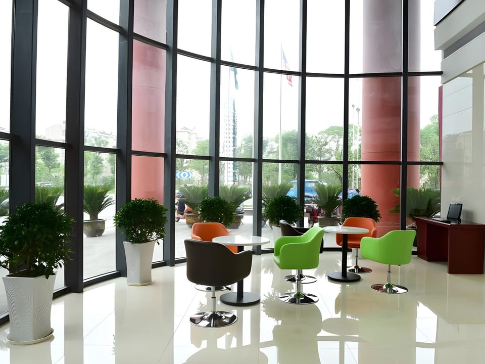 Green Tree Inn Wuxi Jiangyin Gaoxin District Shishan Road Ganglong Plaza Hotel in Suzhou