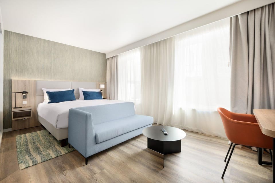 Suite room