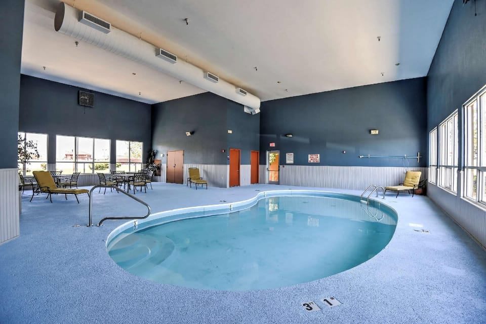 SureStay by Best Western Ottawa Hotel in Ozark Mountains