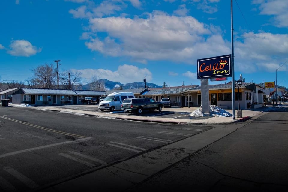 Celilo Inn Motel in Williams