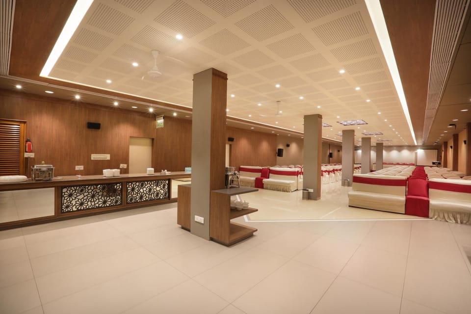 Abbott Hotel Hotel in Maharashtra