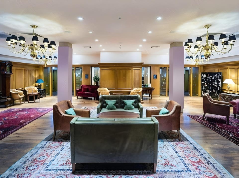 Lensbury Resort Hotel in Richmond