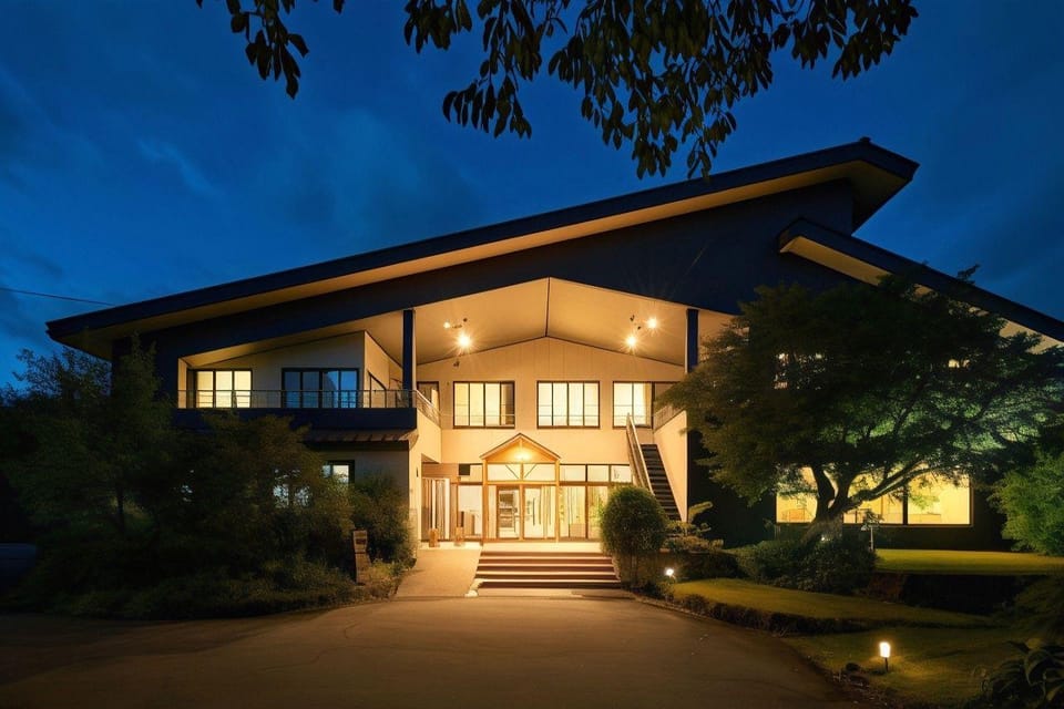 Holiday House Green Garden Hotel in Takayama