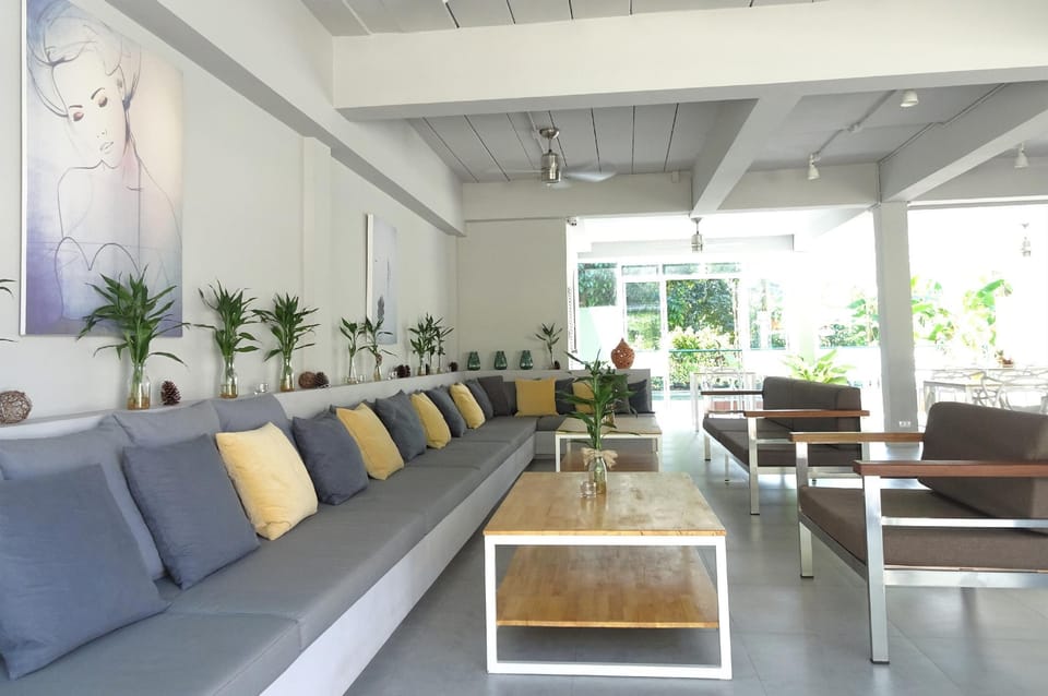 Isara Khao Lak Hotel in Khuekkhak