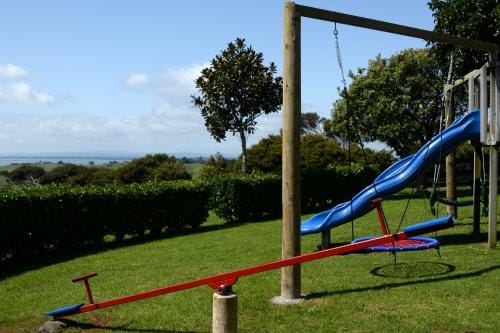 Connemara Country Lodge Hotel in Auckland Region