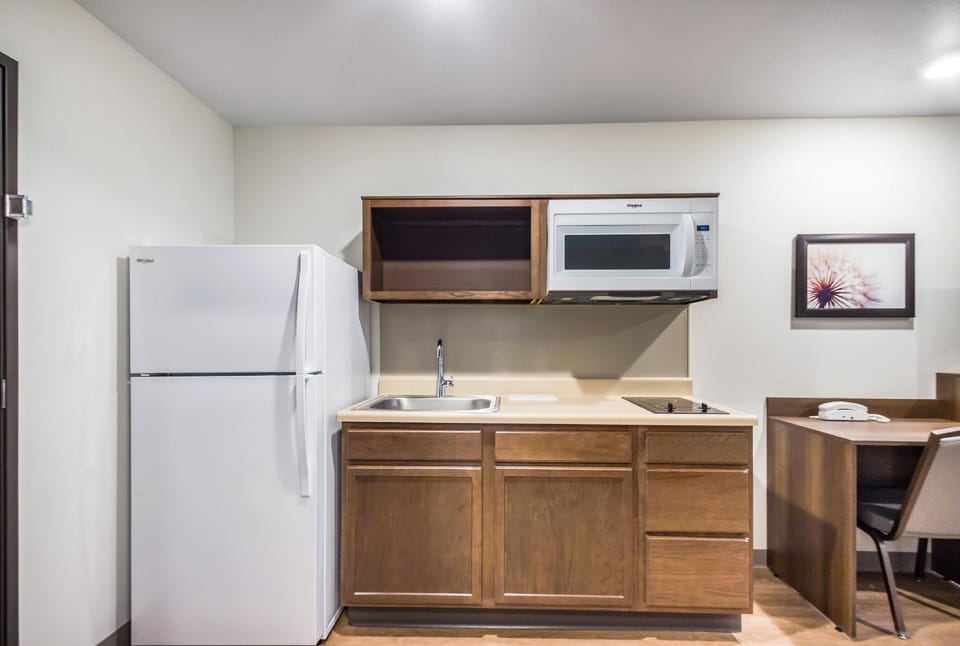 WoodSpring Suites Cedar Park - Austin North Hotel in Leander