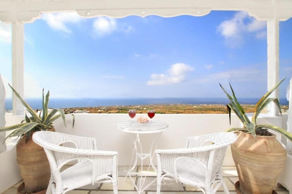 Muses Cycladic Suites Hotel in Oia