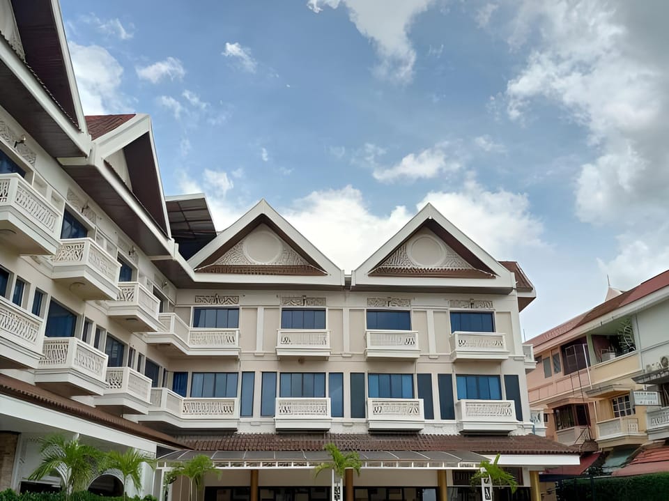 Vista Hotel Chiang Mai - SHA EXTRA PLUS Hotel in Chiang Mai