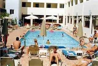 Bella Mare Hotel Apartments Hotel in Rethymno
