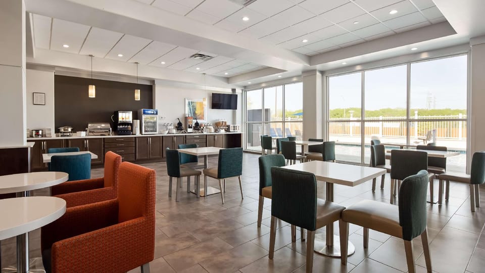 Best Western Plus Roland Inn & Suites Hotel in San Antonio