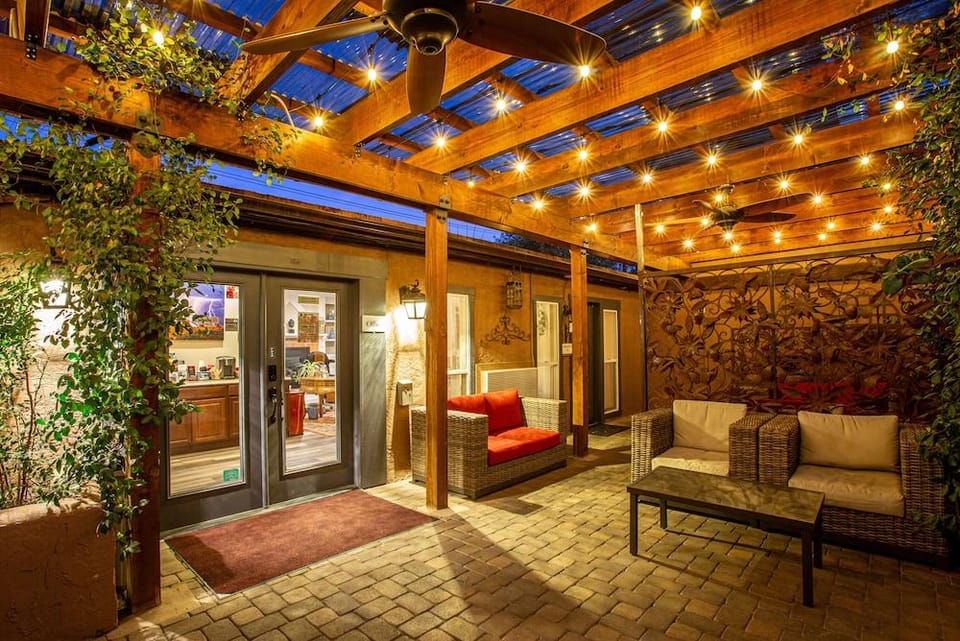 Lantern Light Inn - Romantic Getaway Inn in Sedona