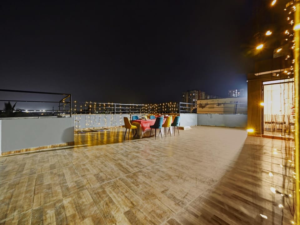 Townhouse OAK Hillside Aqua Hotel in Bhubaneswar