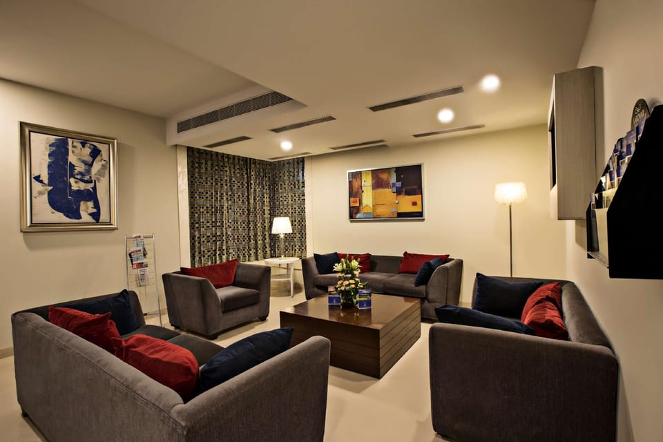 Sarovar Portico Naraina Delhi Hotel in New Delhi