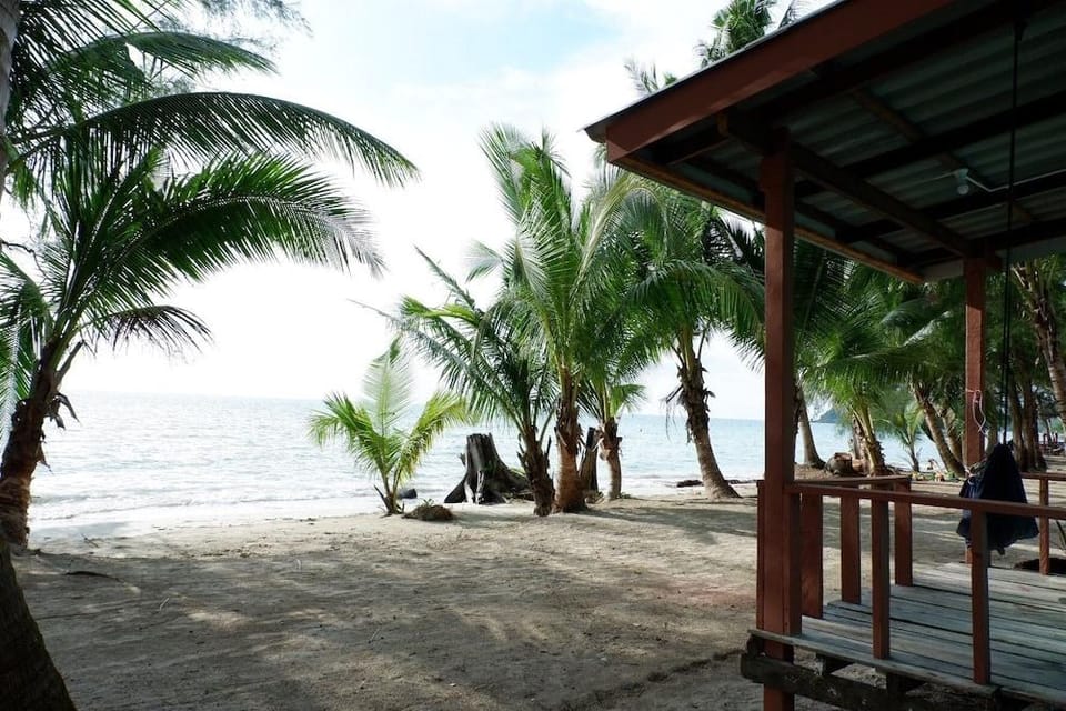 Tiger Hut Resort in Ko Chang