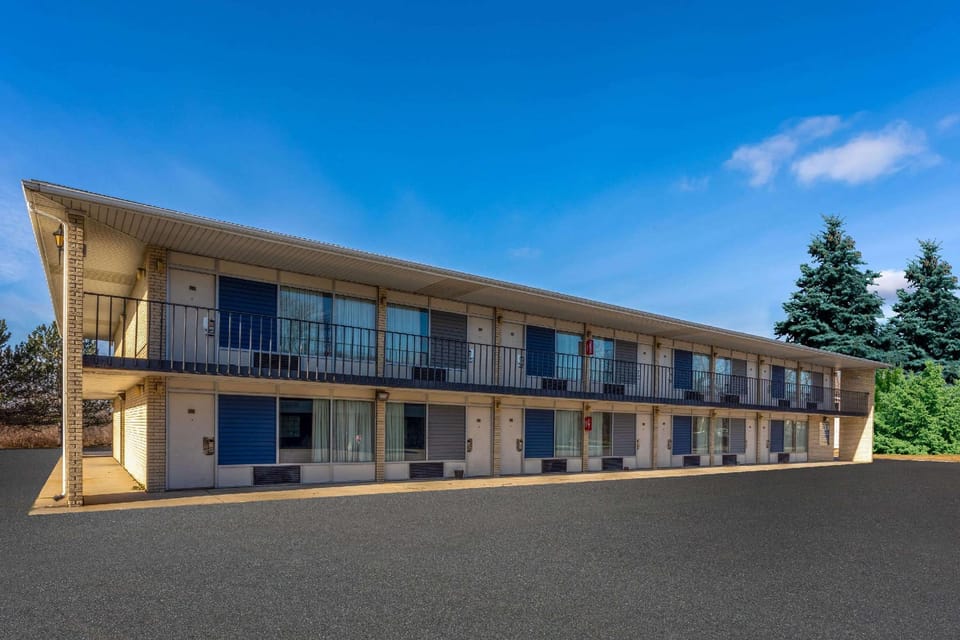 Days Inn by Wyndham Birch Run Hotel in Birch Run