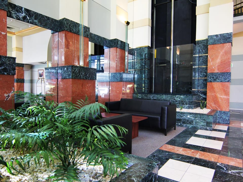 Paramount Serviced Apartments Apartment hotel in Melbourne