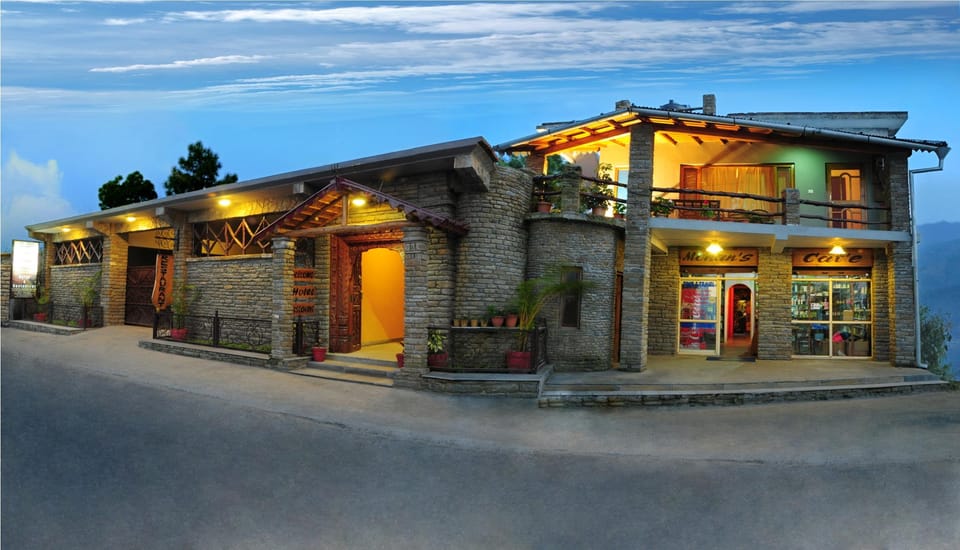 Mohans Binsar Retreat Hotel in Uttarakhand