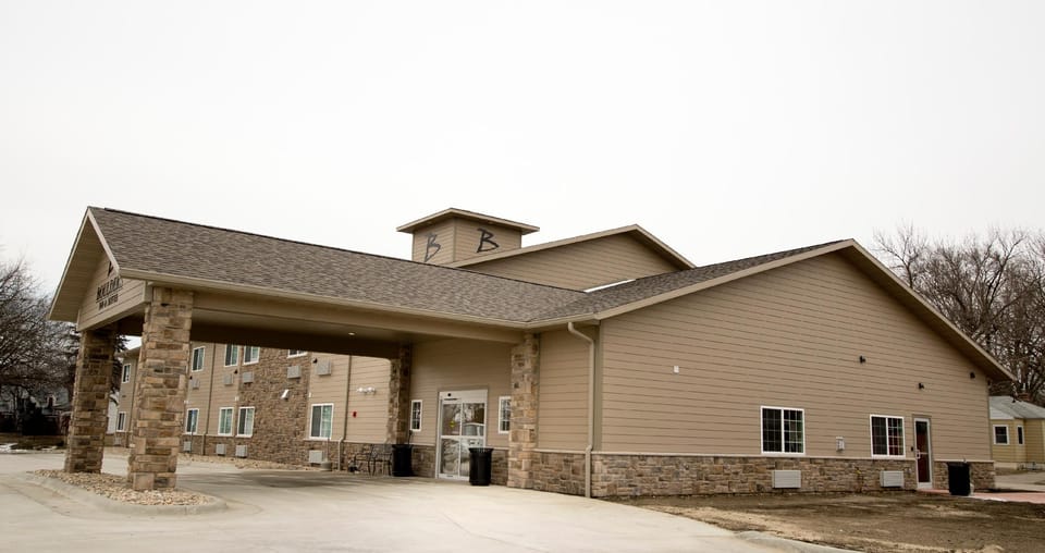 Cobblestone Inn & Suites - Manchester Inn in Iowa