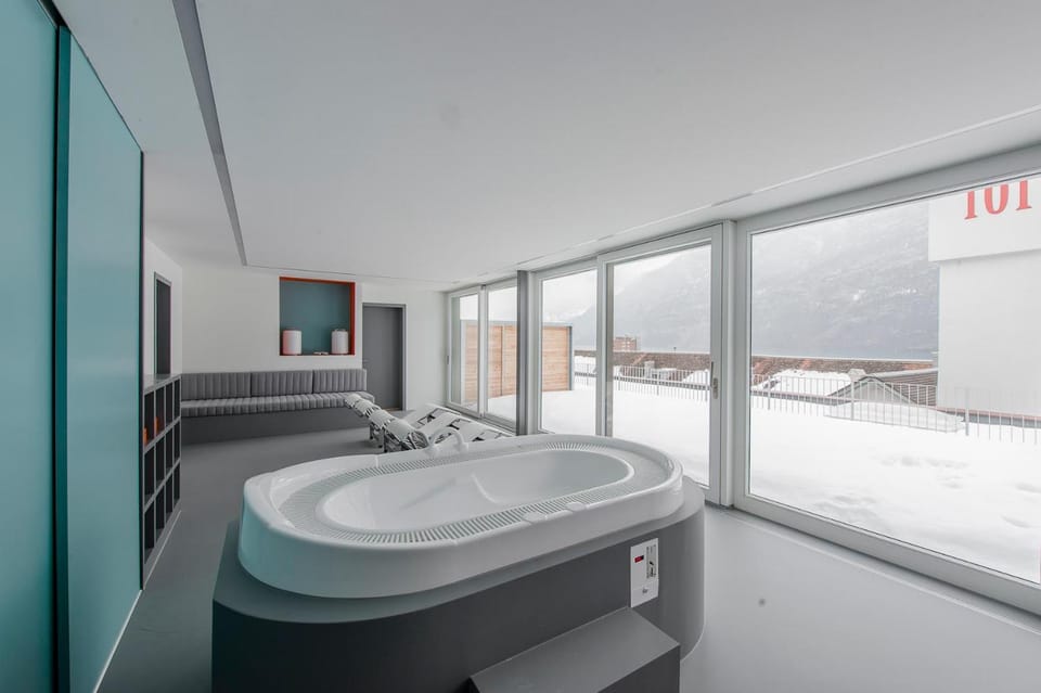 Hot tub