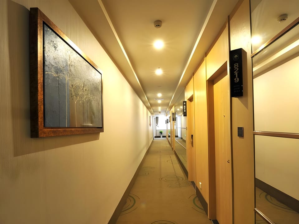 Green Tree Inn Huaian Wanda Plaza East Jiankang Road Hotel in Jiangsu