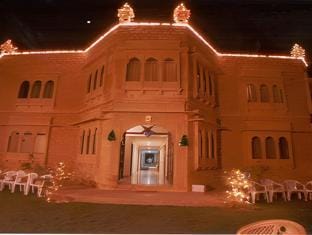 Mahadev Palace Hotel in Sindh