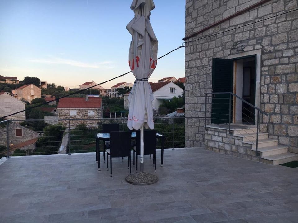 Apartmani Loredana - One-Bedroom Apartment with Sea View Hotel in Dubrovnik-Neretva County