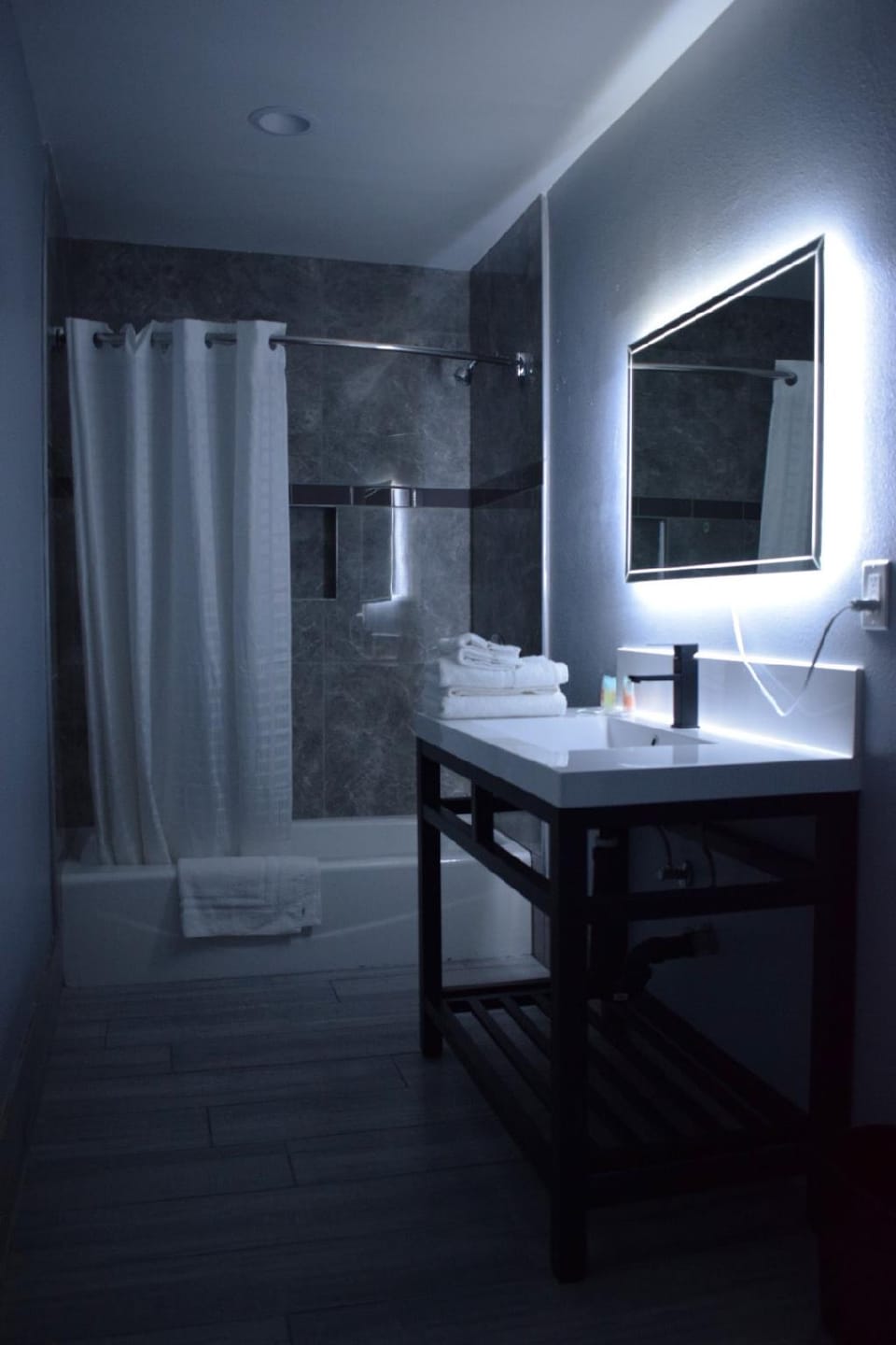 Willow Tree Inn & Suites Hotel in Sun Valley