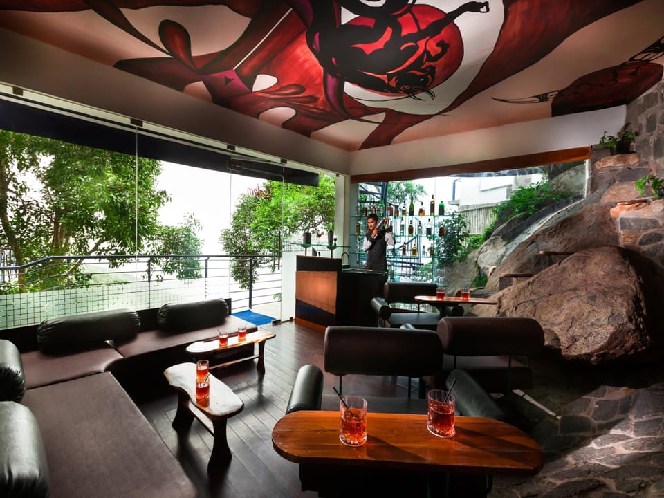 Bar/lounge