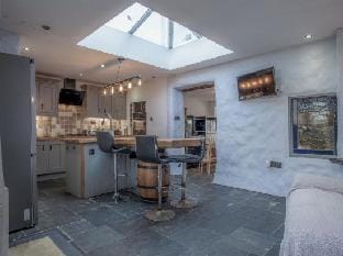 Cambrian Cottage - 3 Bedroom Cottage - Tenby Hotel in Wales
