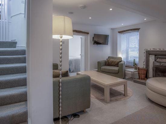 Caleb s Cottage - 4 Bedroom Cottage - Solva Hotel in Saint Davids