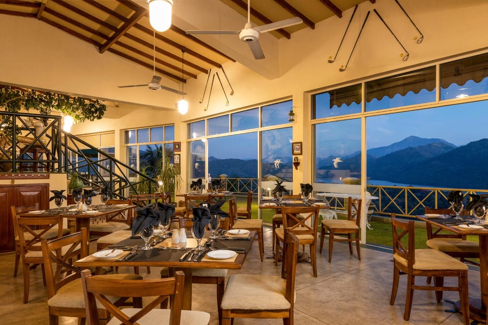 The Albatross, Kandy Resort in Central Province