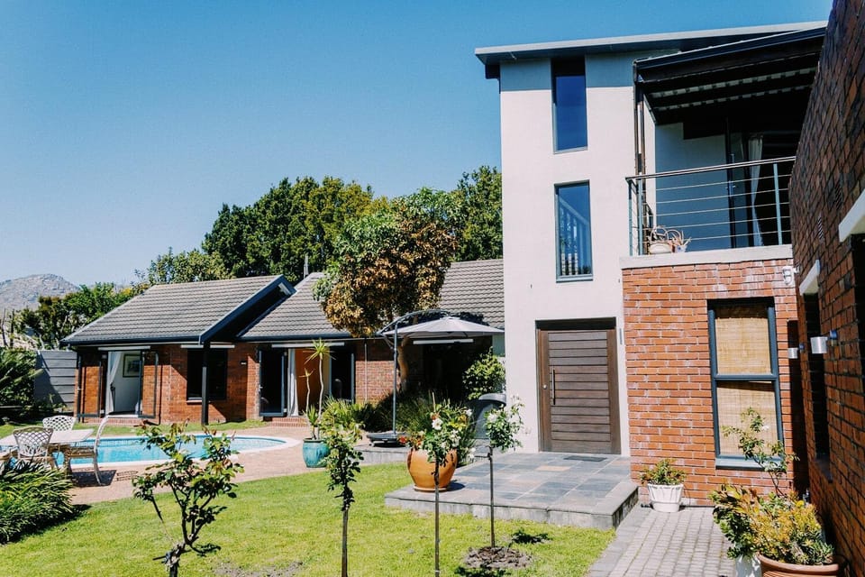 9 Windsor House Hotel in Cape Town