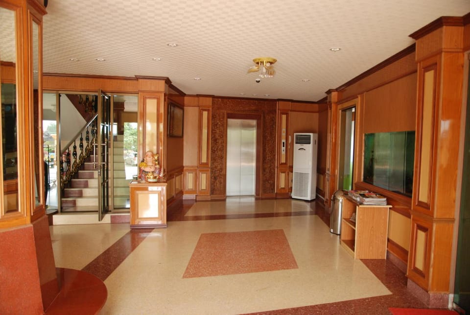 Rose Garden Hotel Hotel in Laos