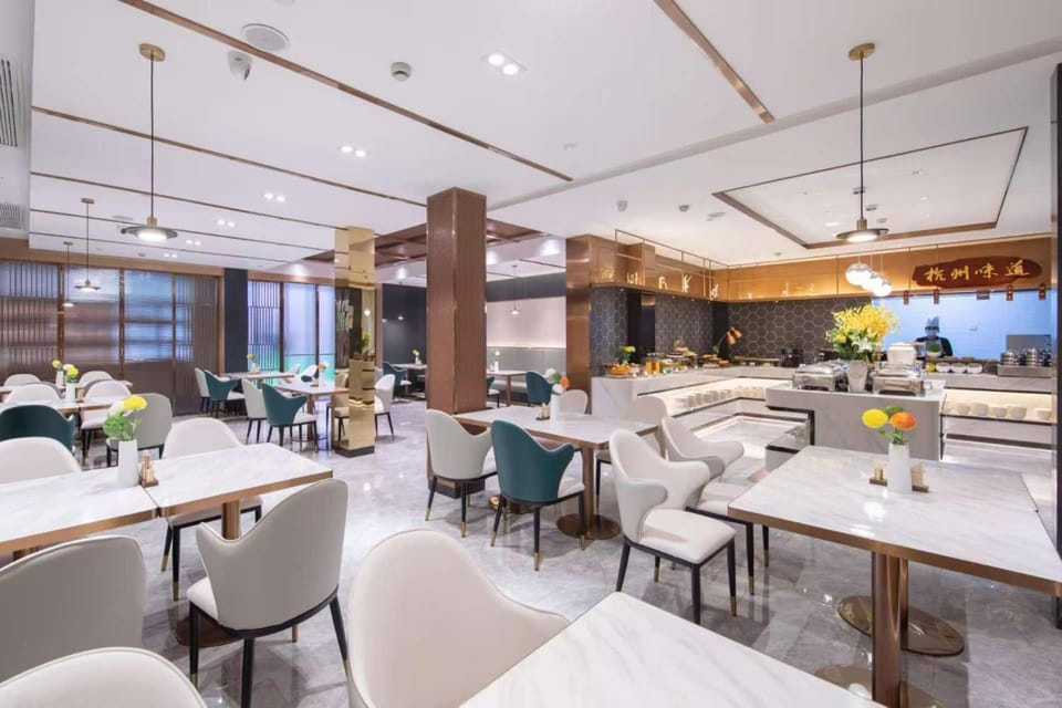 Atour Hotel Hangzhou Wulin Square Zhengjiang University Xixi campus Hotel in Hangzhou