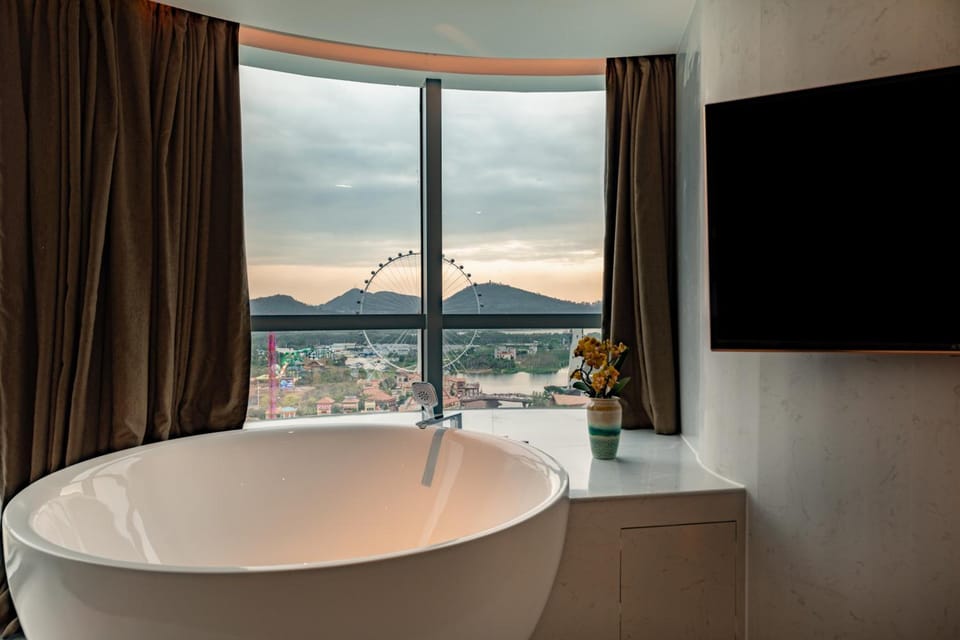 Atour Hotel Foshan Shunde Happy Beach Hotel in Guangzhou