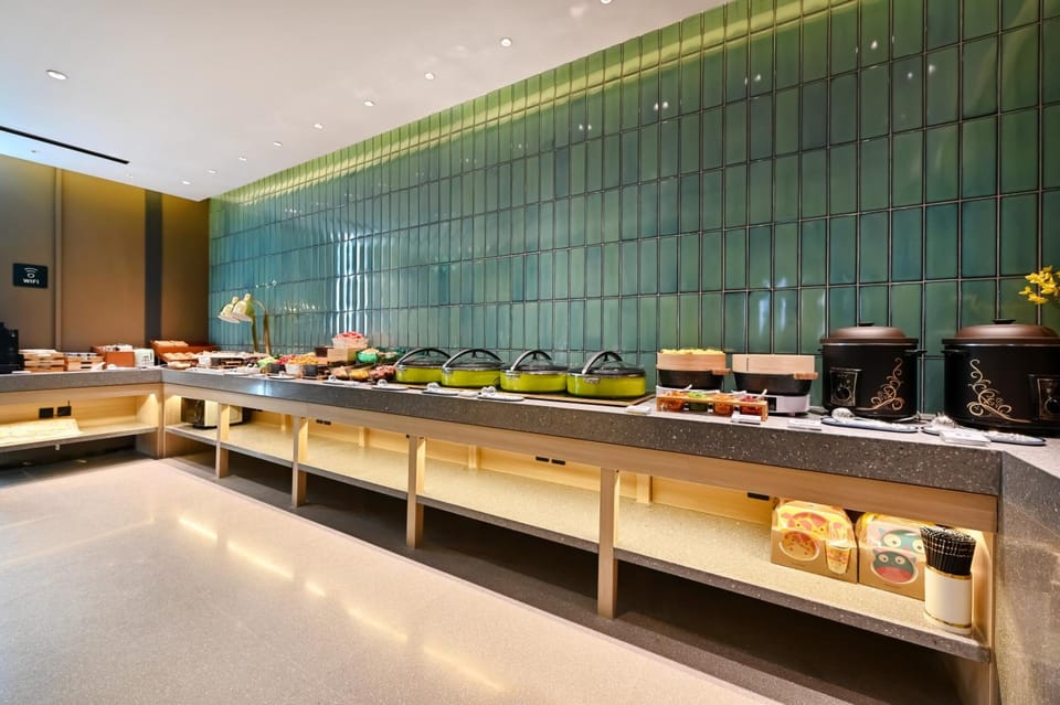 Atour Hotel Beijing West Station Liuliqiao Hotel in Beijing