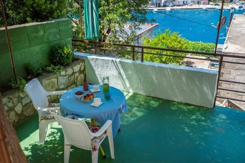 Apartments Zirje Hotel in Šibenik-Knin County, Croatia