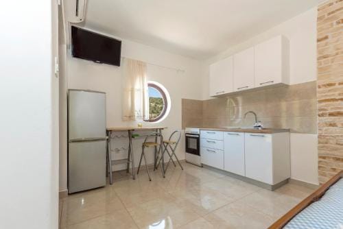 Apartments Zirje Hotel in Šibenik-Knin County, Croatia